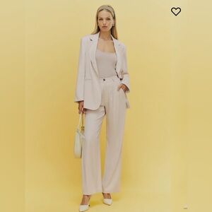 Reformation The Classic Relaxed Fit Blazer in Oyster